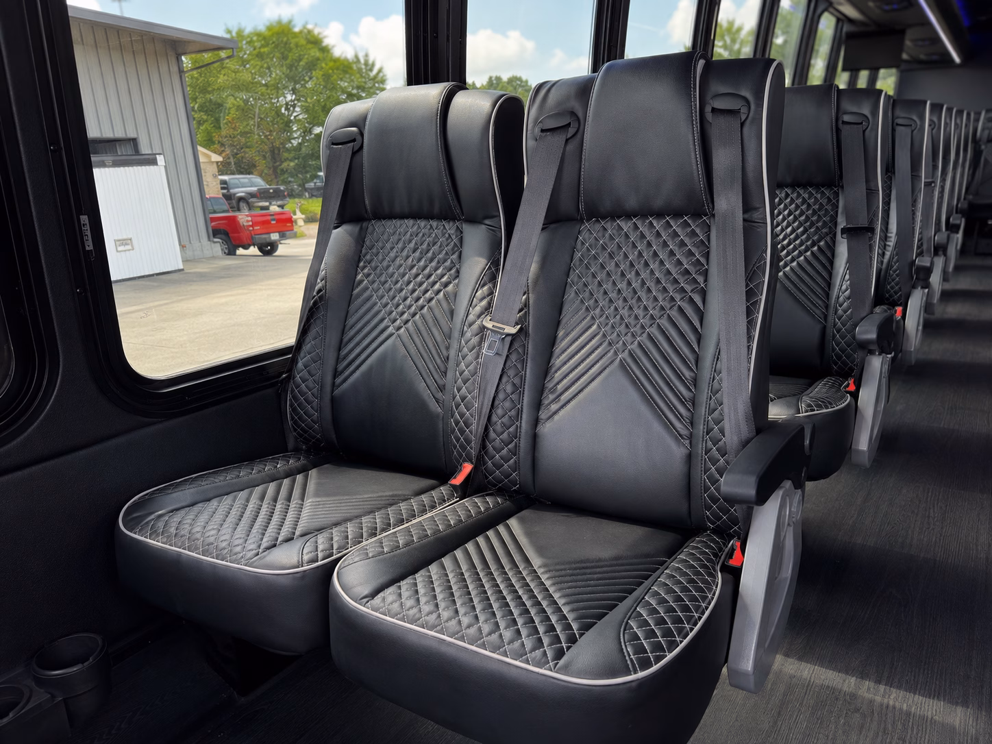 wedding shuttle buses between brooklyn park hotels and minneapolis venues